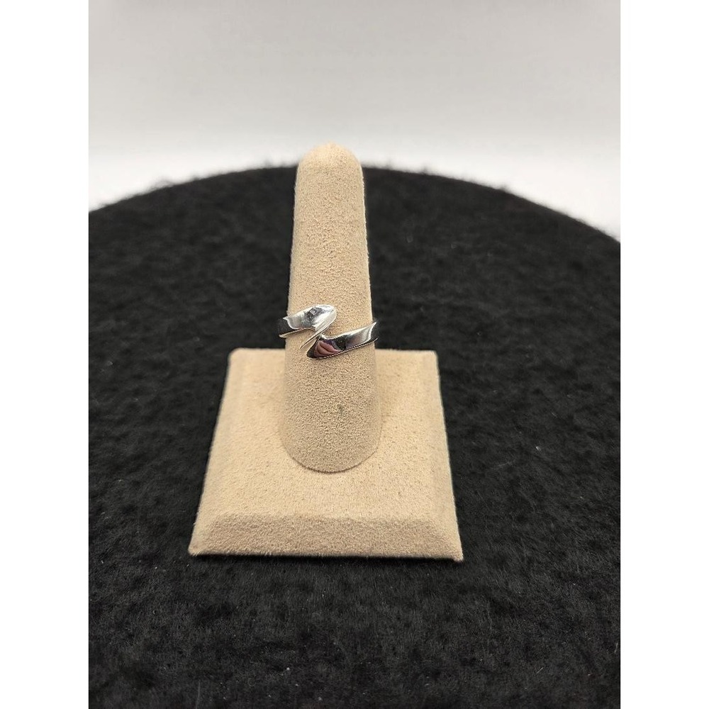 VTG Avon Silver Tone Ribbon Ring Size 7 Abstract Wave Fluid Bypass Costume